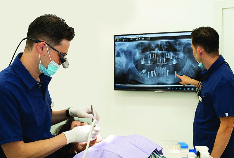 השתלות שיניים בתכנון וניווט דיגיטלי